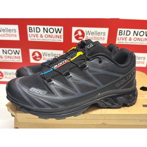 7075 - NEW SALAMON ST6 WALKING TRAINER SIZE8.5 WITH BOX