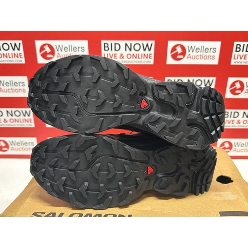 7075 - NEW SALAMON ST6 WALKING TRAINER SIZE8.5 WITH BOX