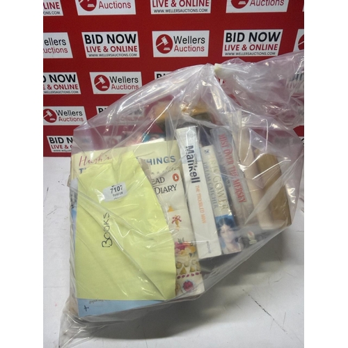 7107 - BAG OF BOOKS