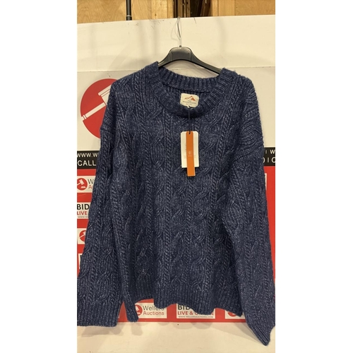 8055 - GENTS NEW FISK MOUNAINEERING CREW NECK SWEATER, XL