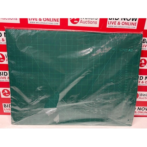 8062 - NEW A2 CUTTING MAT