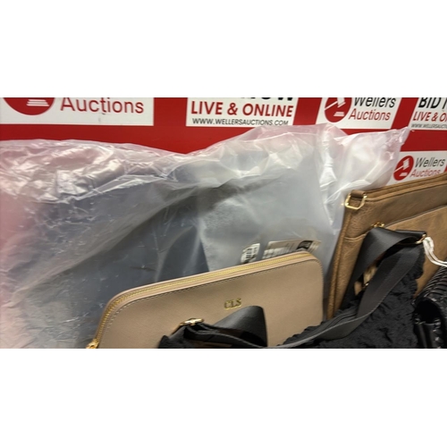 8096 - X5 NEW HANDBAGS INC. CLS