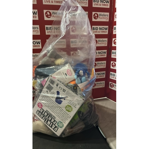 8272 - MIXED BAG OF TOYS , BALLS AND SOME NEW ITEMS