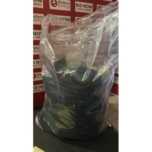 8274 - 3 X COATS PRE OWNED INC LONG FAUX FUR JACKET