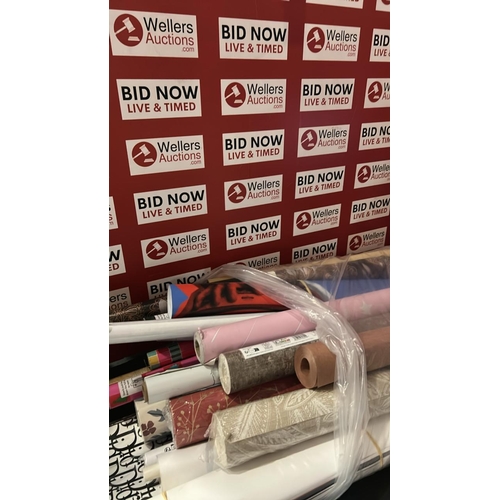8283 - MIXED BAG OF WRAPPING , BROWN AND WALLPAPER