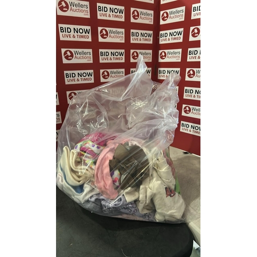 8287 - MIXED PRE-OWNED CHILDRENS CLOTHES