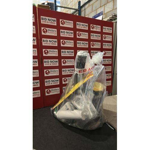 8349 - BAG OF MIXED HARDWARE