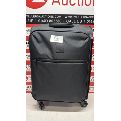8221 - TRIPP SOFT CABIN BAG SUITCASE ON WHEELS