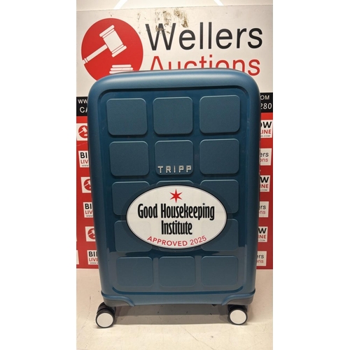 8224 - TRIPP LARGE SUITCASE ON WHEELS