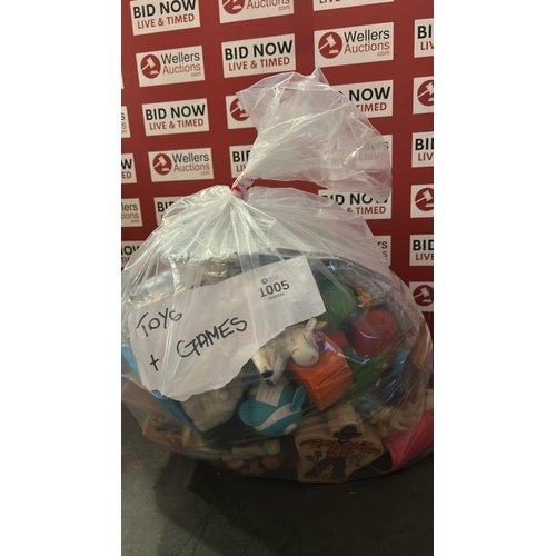 1005 - BAG OFTOYS  PRE OWNED