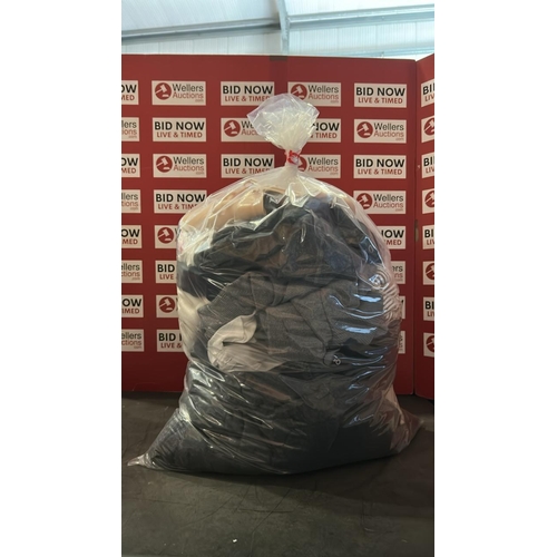 1009 - BAG OF CLOTHING MIXED PRE OWNED