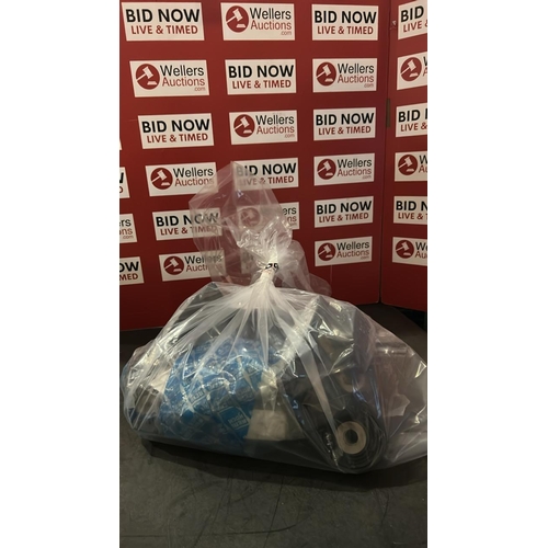 1018 - BAG OF AUTO / CAR RELATED ITEMS