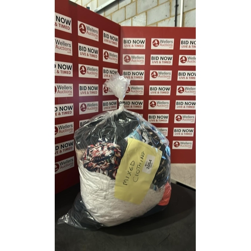 1054 - BAG OF CLOTHING MIXED PRE OWNED