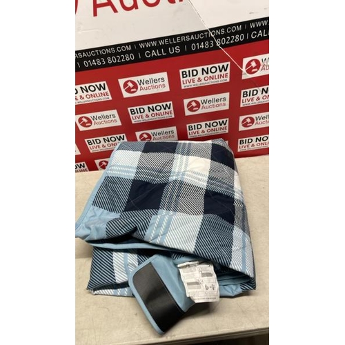 6080 - SIERRA DESIGNS WATERPROOF OUTDOOR TOTE BLANKET / PLEASE NOTE: ANY PURCHASES LEFT AFTER 5 WORKING DAY... 