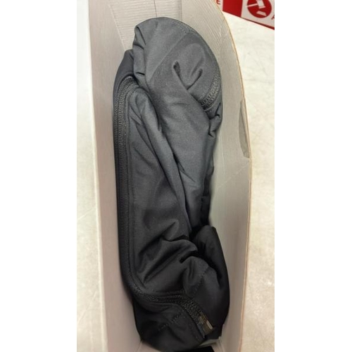 6097 - 32 DEGREES HEATED VEST    / PLEASE NOTE: ANY PURCHASES LEFT AFTER 5 WORKING DAYS MAY BE RE-SOLD TO C... 