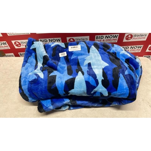 6101 - NORTHWEST CLOUD TOUCH FAUX FUR SLUMBER BAG 137 X 142 CM / PLEASE NOTE: ANY PURCHASES LEFT AFTER 5 WO... 