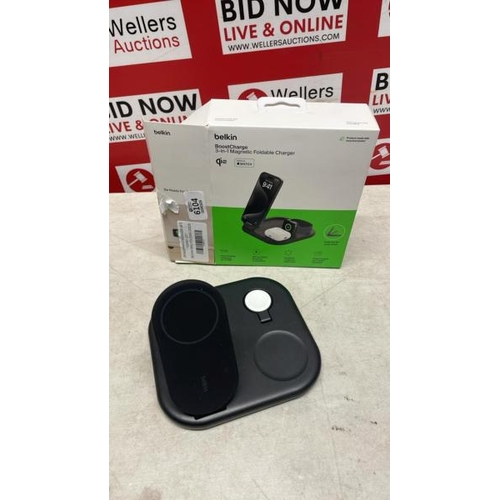 6104 - BELKIN 3IN1 FOLDING DOCK  / PLEASE NOTE: ANY PURCHASES LEFT AFTER 5 WORKING DAYS MAY BE RE-SOLD TO C... 