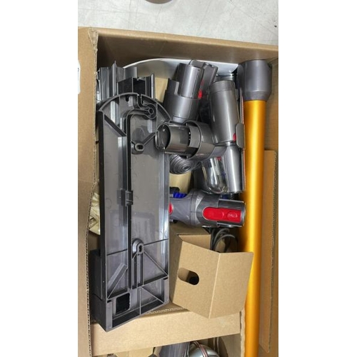 6119 - DYSON V8 ABSOLUTE STICK   / PLEASE NOTE: ANY PURCHASES LEFT AFTER 5 WORKING DAYS MAY BE RE-SOLD TO C... 