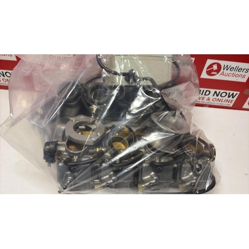 3180 - KAWASAKI NINJA ZX6R CARBURETORS, APPEARS NEW