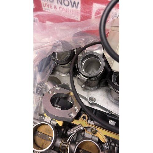 3180 - KAWASAKI NINJA ZX6R CARBURETORS, APPEARS NEW
