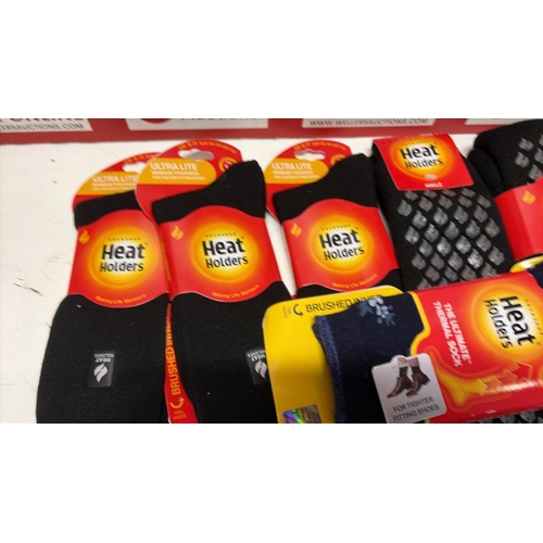 3191 - X6 NEW PACKS OF HEAT HOLDERS THERMAL SOCKS, ASSORTED SIZES