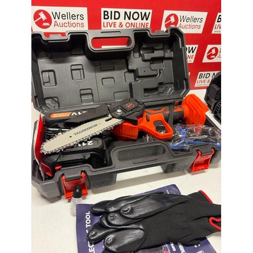 3202 - NEW HOMEREVEL CHAINSAW WITH X2 BATTERIES
