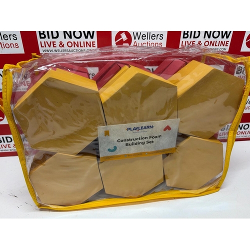 3232 - NEW PLAYPEN CONTRUCTION BUILDING SET