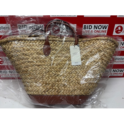 3233 - NEW MNG NATURAL FIBRES BAG