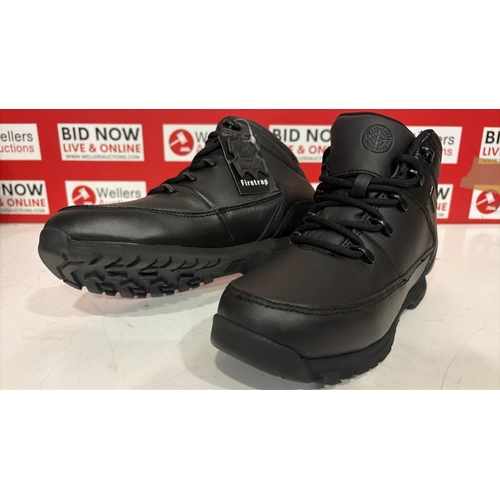 3348 - NEW FIRETRAP BOOTS, UK 6