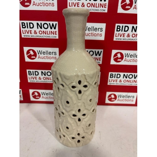 Lot 8002      