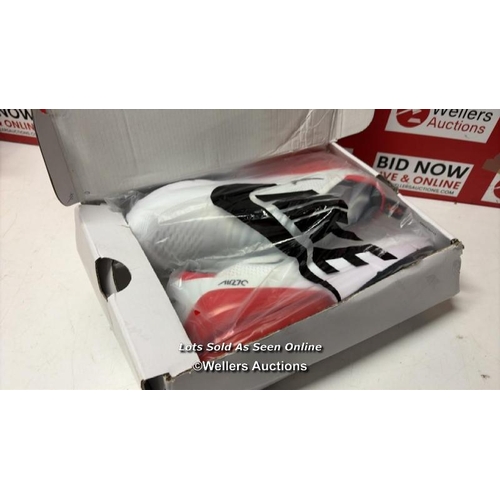 8360 - GENTS NEW NIKE AIR MAX 270 / SIZE UK 8