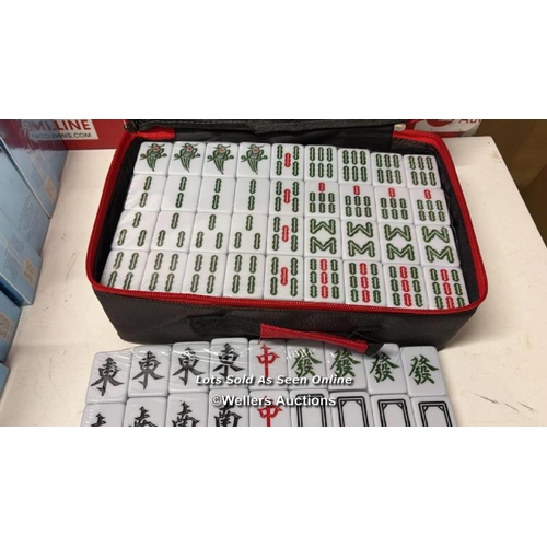 8376 - MAHJONG SET