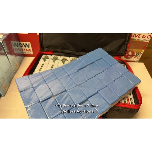 8376 - MAHJONG SET