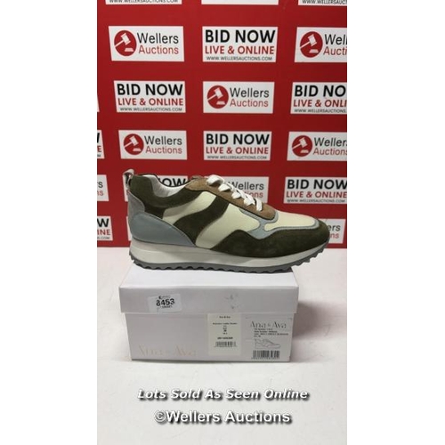 Lot 8453      