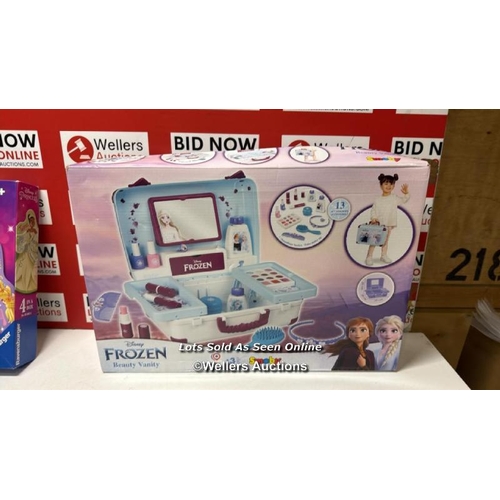 Lot 8469      