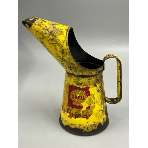 Vintage Shell oil jug, 25cm high / AN8
