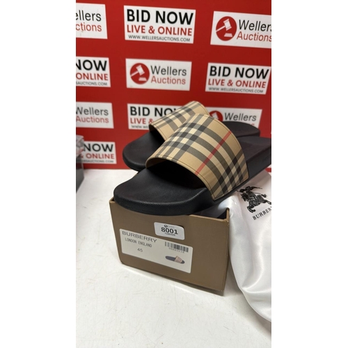 8001 - GENTS PRE-LOVED BURBERRY SLIDERS / SIZE 45