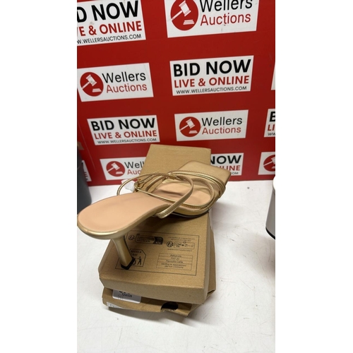 8034 - LADIES NEW HIGH HEELS / SIZE 40