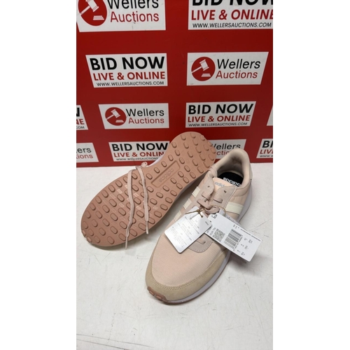 8057 - LADIES NEW ADIDAS RUN 70'S / SIZE 8