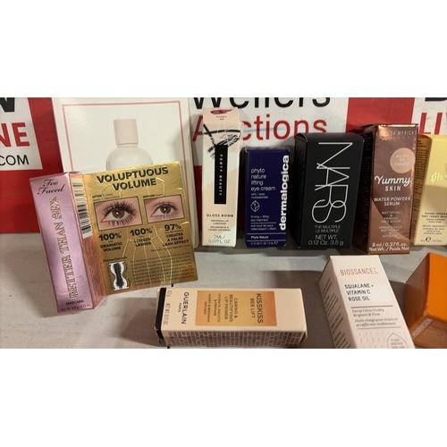 8060 - NEW MAKE UP AND COSMETIC ASSORTMENT INC. NARS, GUERLAIN, DERMALOGICA ETC