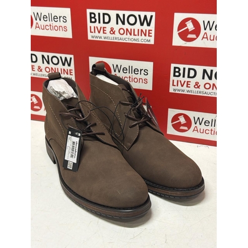 Lot 8140      