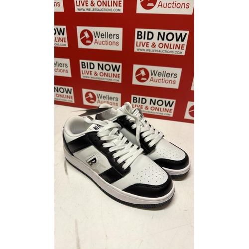 Lot 8166      