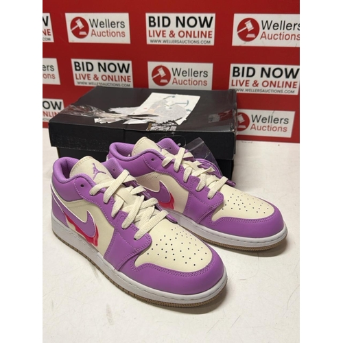 Lot 8173      