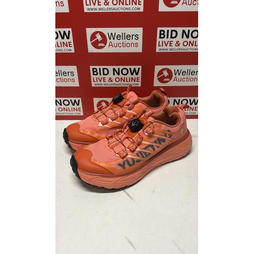 Lot 7032      