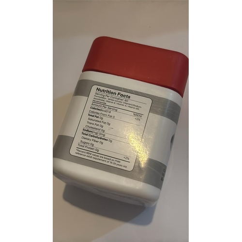 22 - DAILY PLUS PEARL SKIN WHITE TOMATO WHITENING SUPPLEMENT / 60 CAPSULES / EXP 12-2026