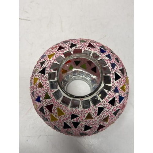 3054 - PRETTY LAMP SHADE