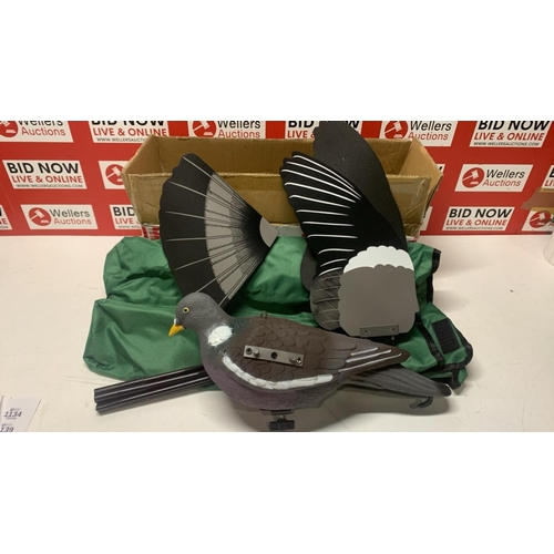 1009 - NITEHAWK FULL BODY PAINTED PIGEON DECOY WITH MOVING WINGS