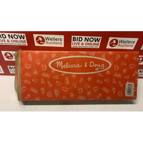 1017 - MELISSA & DOUG TOY TRUCK & CARS