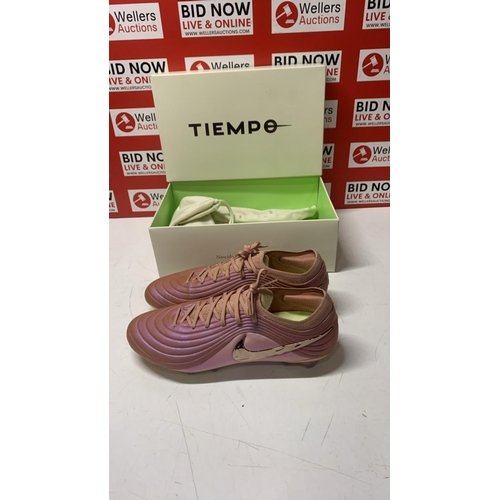 1042 - UNISEX NEW NIKE TIEMPO MAESTRO ELITE FG LE / SIZE 9
