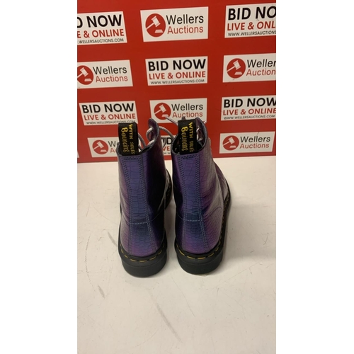 1049 - LADIES NEW DR MARTENS PASCAL / SIZE 7